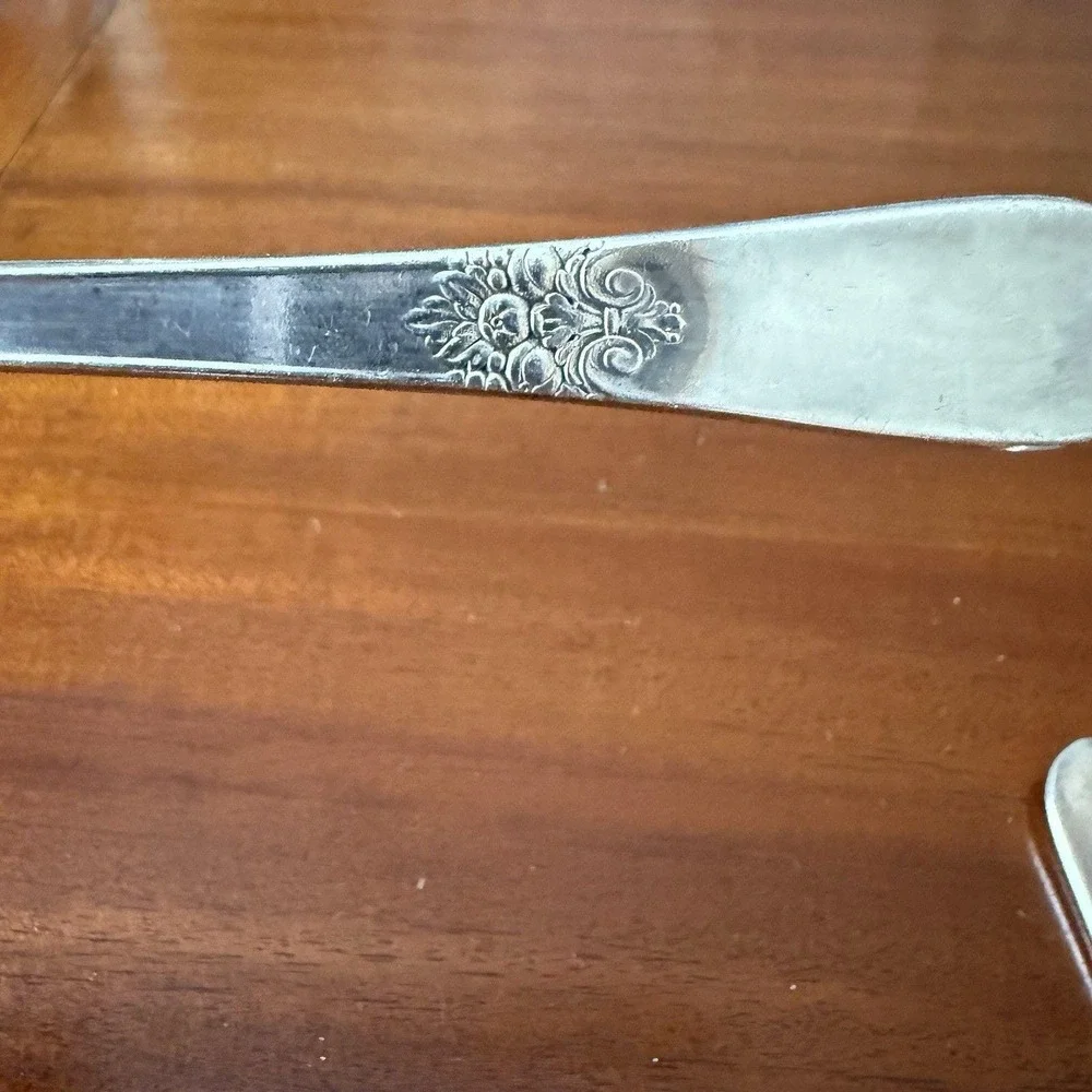 Set of 8‎ Vintage 1847 Rogers Bros IS Luncheon Forks 7
